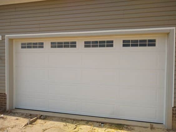 Commercial garage doors
