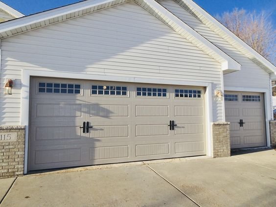 Commercial garage doors