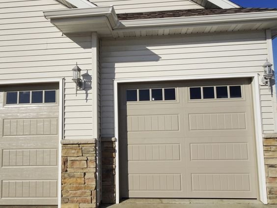 Commercial garage doors